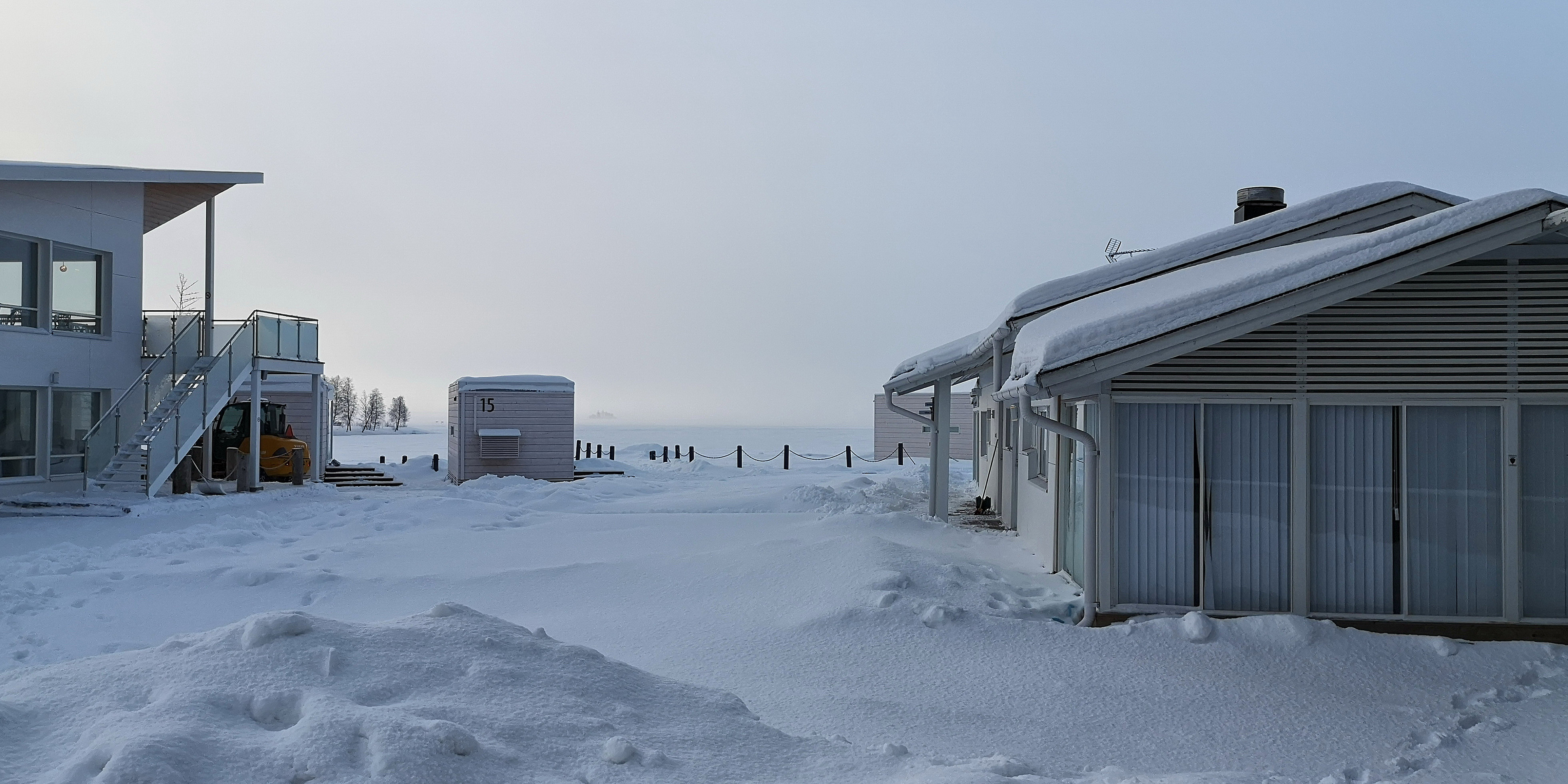 Die Lodges direkt am Meer